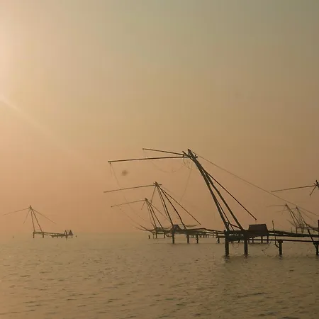 Anaya'S Lake House Kochi Exterior photo